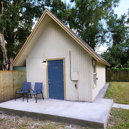 Cozy Cottage Tampa Exterior photo